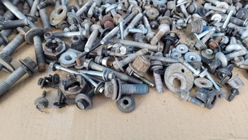 БОЛТЫ КУЗОВА MUSTANG VI, ВНУТРЕННЯЯ ПОДВЕСКА