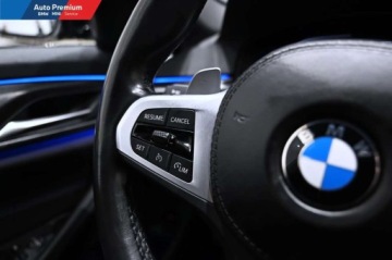 BMW Seria 5 G30-G31 Limuzyna Facelifting 2.0 520d 190KM 2021 BMW Seria 5 520d xDriveFV23Adaptacyjne Reflektory LEDService Inclusive, zdjęcie 4