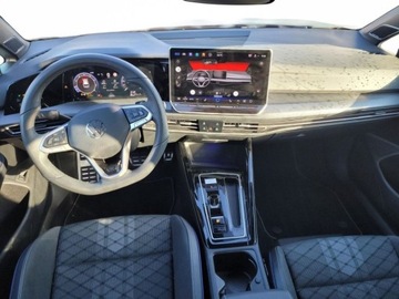 Volkswagen Golf VIII Variant 1.5 eTSI 150KM 2024 Volkswagen Golf 1.5 Benzyna 150KM, zdjęcie 7