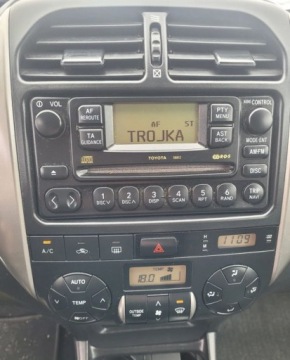 Toyota RAV4 II 2.0 i 16V 150KM 2004 Toyota RAV4 Swiezo sprowadzony Alufelgi Gratis. Zarejestrowany. 2.0, zdjęcie 10