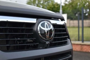 Toyota Hilux VIII Podwójna kabina Facelifting 2024 2.8 D-4D 204KM 2025 Toyota Hilux Pakiet holowniczy Pakiet Protection Invincible 2.8, zdjęcie 8