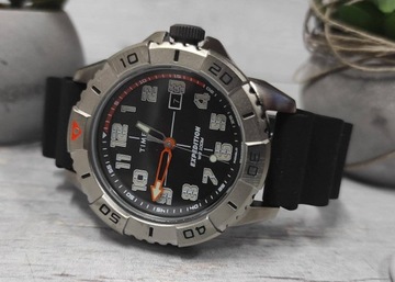 ZEGAREK TIMEX EXPEDITION PODŚWIETLENIEM TW2V40600