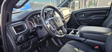 Nissan Titan 2019 Nissan Titan XD 5.0 V8 Cummins Diesel 4x4 – 2019 rok, zdjęcie 11