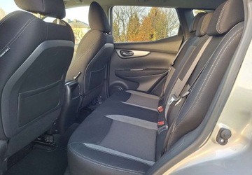 Nissan Qashqai II Crossover 1.6 DIG-T 163KM 2017 Nissan Qashqai Nissan Qashqai 1.6 DIG-T N-Connecta 1.6 Benzyna 163KM, zdjęcie 21