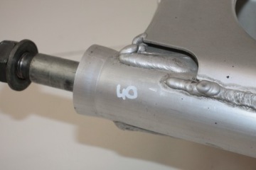 YAMAHA R6 RJ01 RJ03 98-02 РЫЧАГ УПРАВЛЕНИЯ ЗАДНЕЙ ОСЬЮ