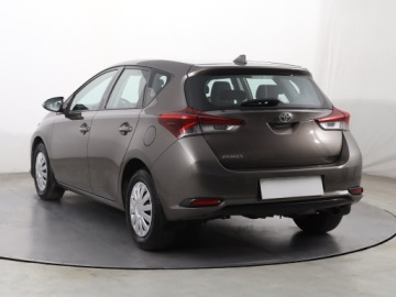 Toyota Auris II Hatchback 5d Facelifting 1.6 Valvematic 132KM 2018 Toyota Auris 1.6 Valvematic, Salon Polska, zdjęcie 3
