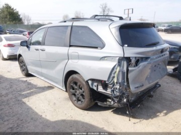 Toyota Sienna III 2025 Toyota Sienna Woodland Edition 2025 2.5 Hybryda 245KM, zdjęcie 3