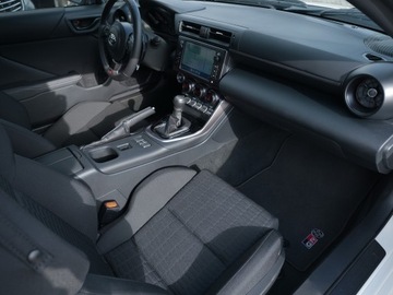 Toyota GR86 2.4 Boxer 234KM 2023 Toyota GR86 8000 km 2,4 aut Biała PERŁA ACC Keyles Full-Led Kamera IDEALNA, zdjęcie 19