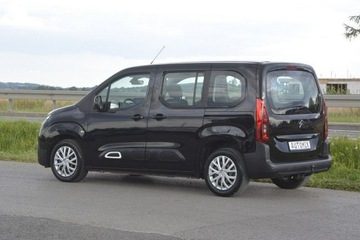 Citroen Berlingo III Osobowy M 1.5 BlueHDi 102KM 2021 Citroen Berlingo 1.5BlueHDI Android Auto, zdjęcie 4