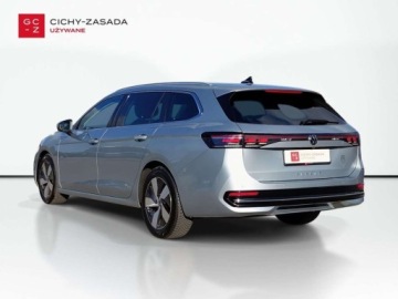 Volkswagen Passat B8 Variant Facelifting 2.0 TDI SCR 150KM 2025 Volkswagen Passat 2.0TDI 150KM Elegance DSG SerwisASO Acc Matrix Navi Hak, zdjęcie 2