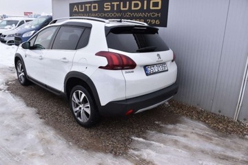 Peugeot 2008 I SUV Facelifting 1.2 PureTech 110KM 2018 Peugeot 2008 NaviKamera SkoraAlcantara Ambiente Led Panorama Klimatronic, zdjęcie 33