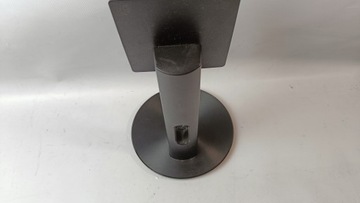 AOC G2590VXQ МОНТАЖ КРОНШТЕЙНА ДЛЯ БАЗОВОГО МОНИТОРА 24 ДЮЙМА