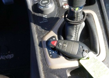 Jeep Cherokee V 2018 Jeep Cherokee LATITUDE, V6, od ubezpieczalni 3.2 Benzyna 275KM, zdjęcie 11