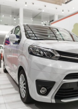 Toyota Proace II Furgon Medium 2.0 D-4D 177KM 2022 Toyota Proace Verso Verso 2.0 D4-D Long Business Aut. 2.0 Diesel 177KM, zdjęcie 11