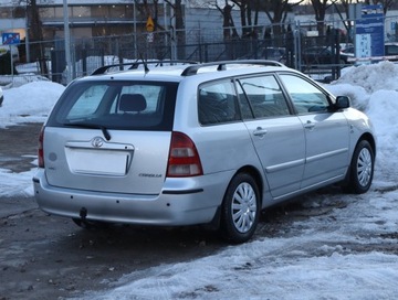 Toyota Corolla IX (E12) Kombi 2.0 D-4D 90KM 2004 Toyota Corolla 2.0 D-4D, Salon Polska, HAK, Klima, zdjęcie 4