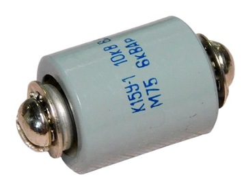 Kondensator ceramiczny 6,8pF 10kV 6kWar M75 K15U 1
