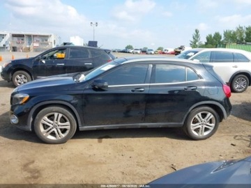 Mercedes GLA I 2019 Mercedes-Benz GLA 2019 MERCEDES-BENZ GLA 250 4MATIC 2.0 Benzyna 208KM, zdjęcie 8