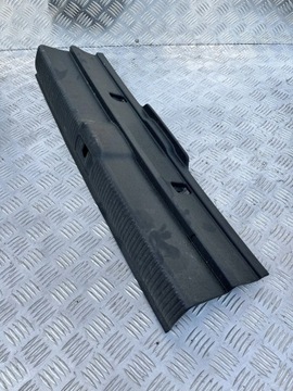 OSŁONA NAKŁADKA PASA TYŁ AUDI A3 8V 12- SPORTBACK