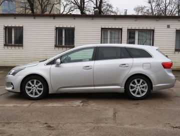 Toyota Avensis III Wagon Facelifting 2.2 D-4D 150KM 2014 Toyota Avensis 2.2 D-4D, Salon Polska, Skóra, zdjęcie 2