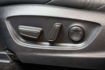 Toyota C-HR I Crossover Facelifting 1.8 Hybrid 122KM 2023 Toyota C-HR 1.8 Hybrid GPF GR Sport 1.8 Hybryda 122KM, zdjęcie 14