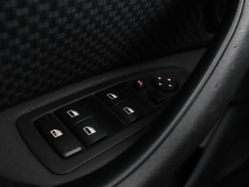 BMW X1 F48 Crossover xDrive18d 150KM 2017 BMW X1 2.0d Automat xDrive Advantage Klimatronik, zdjęcie 31