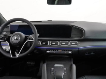 Mercedes GLE V167 SUV Facelifting 3.0 450d 367KM 2025 MERCEDES-BENZ GLE 450 d 4-Matic AMG Line 3.0 (367KM) 2025, zdjęcie 5