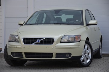 Volvo S40 II 2.4 i 140KM 2004