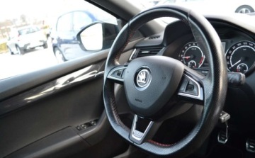 Skoda Octavia III RS Kombi 2.0 TDI 184KM 2015 Skoda Octavia RS - 2.0 - Bezwypadkowe - Nowe rozrzady - Bez wady olejowej, zdjęcie 27