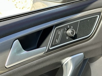 Volkswagen Golf Sportsvan Sportsvan 1.4 TSI BlueMotion Technology 125KM 2017 Volkswagen Golf Sportsvan Climatronic, Radar, Alu, zdjęcie 17