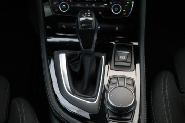 BMW Seria 2 2017 BMW 2 Active Tourer 225xe Active Tourer, zdjęcie 18