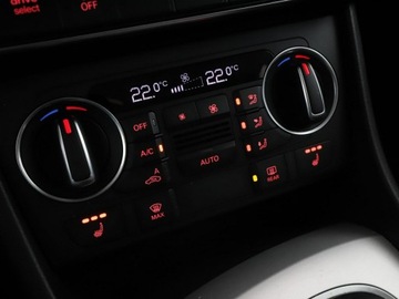 Audi Q3 I SUV Facelifting 1.4 TFSI cylinder on demand 150KM 2016 Audi Q3 1.4TFSI Automat S-LINE Sport Nawigacja, zdjęcie 26