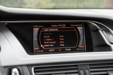 Audi A4 B8 Limousine 1.8 TFSI 120KM 2009 Audi A4 Limousine 1.8T 120KM Manual ! Serwisowana, zdjęcie 19