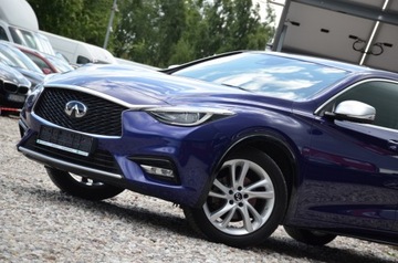 Infiniti Q30 1.6T 122KM 2016 JAK NOWE 1.6B SERWIS NAVI GRZ.FOTELE LED KAMERA 360C SKÓRA+ALCANTARA GWAR, zdjęcie 3