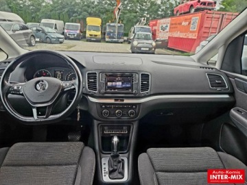 Volkswagen Sharan II Van Facelifting 2.0 TDI SCR 150KM 2015 Volkswagen Sharan Zarejestrowany gotowy do jazdy bogata wersja 2.0 Diesel, zdjęcie 20