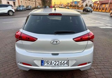 Hyundai i20 II Coupe 1.2 MPI 84KM 2017 Hyundai i20 1.2i LEDY Klima Alu Extra stan 1.2 Benzyna 84KM, zdjęcie 4