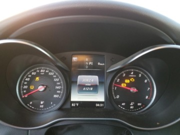 Mercedes Klasa C W205 2017 Mercedes-Benz Klasa C 2017 MERCEDES-BENZ C 300 2.0 Benzyna 241KM, zdjęcie 8