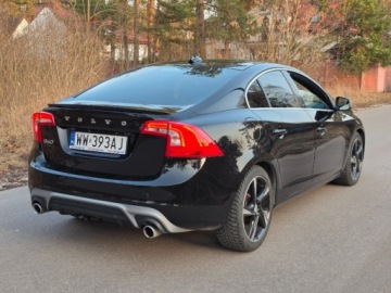 Volvo S60 II Sedan Facelifting 2.0 D2 DRIVE-E 120KM 2015 Volvo S60 Volvo S60 2.0 R-Desing Skory Harman Kardon Super Stan 2.0, zdjęcie 4