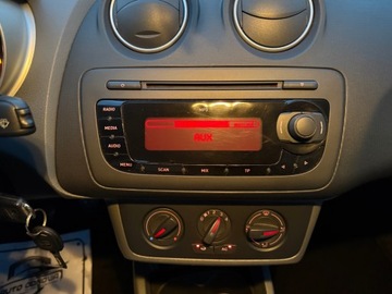 Seat Ibiza IV Hatchback 5d 1.4 MPI 85KM 2009 SEAT IBIZA niski przebieg, klima, nowy rozrząd, olej, pompa wody, zdjęcie 37