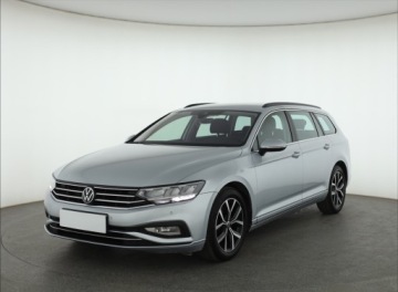Volkswagen Passat B8 Variant Facelifting 2.0 TDI SCR 150KM 2023 VW Passat 2.0 TDI, Salon Polska, 1. Właściciel, zdjęcie 1
