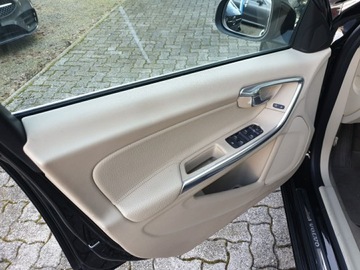 Volvo V60 I Kombi 1.6 DRIVe 115KM 2012 Volvo V60 I 1.6 D2 1,6 bezwypadkowy, niski przebieg, zdjęcie 14