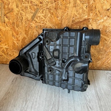 POUZDRO FILTRU VZDUCHU VW VOLKSWAGEN 04C129620A