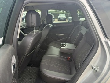 Opel Astra J Sports Tourer 1.7 CDTI ECOTEC 110KM 2012 Opel Astra 1,7 diesel 110KM, zdjęcie 5