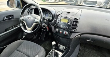 Hyundai i30 I CW Facelifting 1.6 DOHC CVVT 126KM 2010 Hyundai i30 BENZYNA KLIMATYZACJA super okazja polecamy 1.6 Benzyna, zdjęcie 31