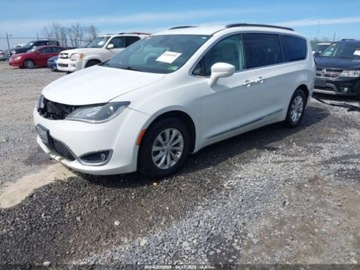 Chrysler Pacifica II 2017 Chrysler Pacifica Touring-L 2017 3.6l 3.6 Benzyna 287KM, zdjęcie 1