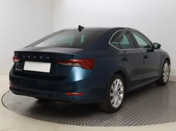 Skoda Octavia III Liftback Facelifting 1.5 TSI ACT 150KM 2020 Skoda Octavia 1.5 TSI, Salon Polska, Skóra, Navi, zdjęcie 4