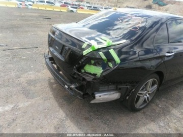 Mercedes Klasa E W213 2019 Mercedes-Benz Klasa E 2019 Mercedes-Benz E-Class E 300 4MATIC Sedan 2.0, zdjęcie 17