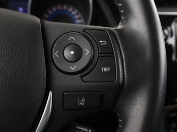 Toyota Auris II Touring Sports Facelifting 1.8 Hybrid 136KM 2016 Toyota Auris HEV automat navi kamera cofania, zdjęcie 30