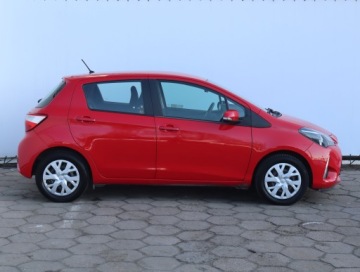 Toyota Yaris III Hatchback 5d Facelifting 2017 1.5 Dual VVT-iE 111KM 2017 Toyota Yaris 1.5 Dual VVT-i, Salon Polska, zdjęcie 5