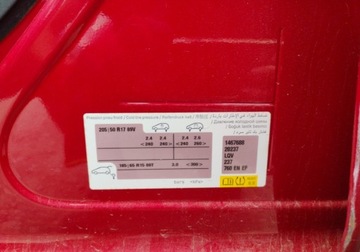 Peugeot 2008 I SUV Facelifting 1.2 PureTech 110KM 2017 Peugeot 2008 2017r, 1.2 Benzyna 110KM. Uszkodzony przod. Jezdzi 1.2 110KM, zdjęcie 22