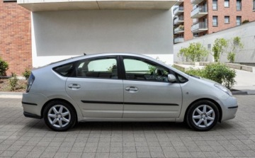 Toyota Prius II 1.5 VVT-i 78KM 2004 Toyota Prius 1,5 LPG Hybryda Automat Salon PL 1.5 BenzynaLPG 78KM, zdjęcie 4